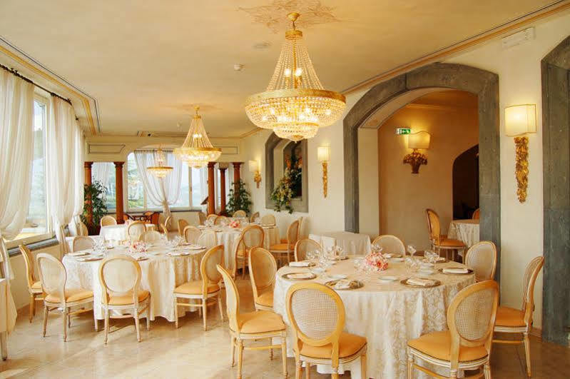 Grand Hotel Helio Cabala Marino Exterior foto